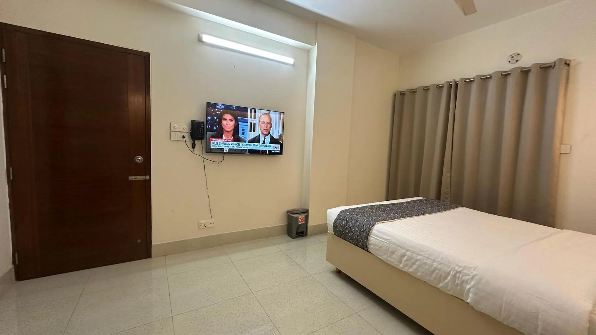 Royal Regent Suites Dhaka 3*,