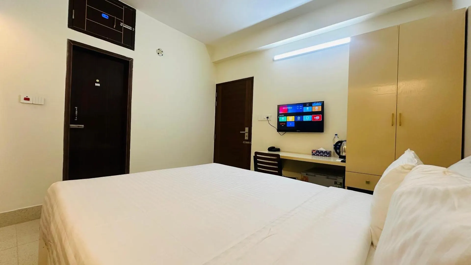 Hotel Royal Regent Suites Dhaka